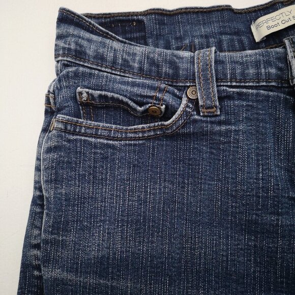 Levi's 512 Ladies Perfectly Slimming Size 10 Medium Bootcut Blue Jeans - Picture 4 of 14